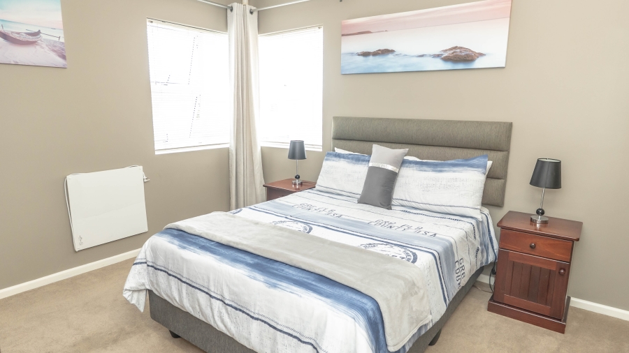 6 Bedroom Property for Sale in Rouxville Western Cape